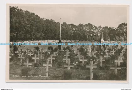C010518 Oosterbeek. Airborne Cemetery. Jos Pe