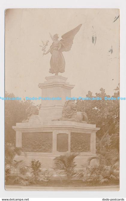 C015332 The Statue