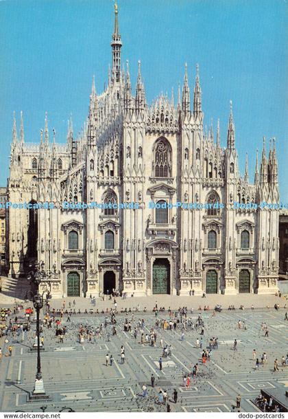 D010060 Milano. Cathedrale Place. Luigi Scrocchi. Milano