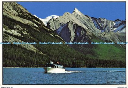 D136697 Cruising on Maligne Lake Jasper National Park Alberta Canada Alberta Col