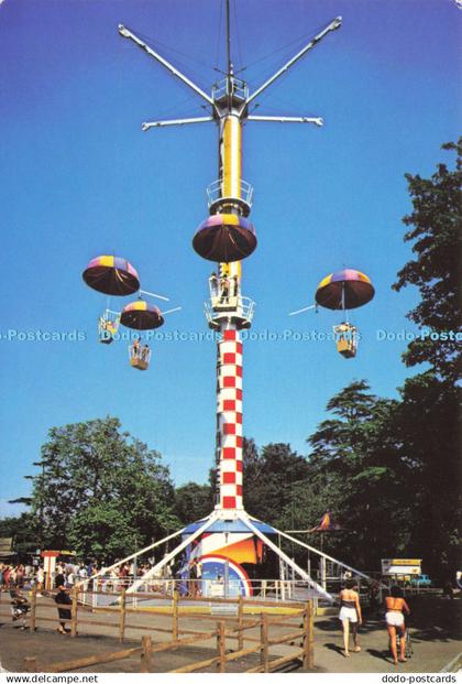 D141412 Paratower Drayton Manor Park and Zoo Nr Tamworth Staffs Dennis