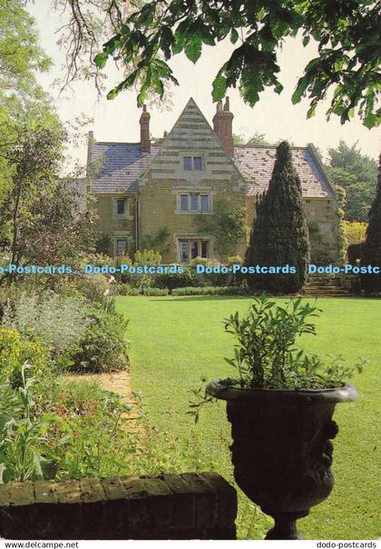 D192124 Northamptonshire Coton Manor Garden Beric Tempest John Roan