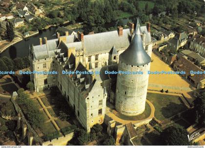 D210640 La Vallee du Loir Chateaudun Eure et Loir Vue Aerienne du Chateau Valoir