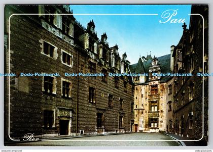 D302789 Pau La Cour Interieure du Chateau de Pau Rex