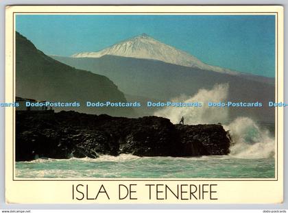 D328722 Isla de Tenerife. Mesa del Mar. Sea breaking on the rocks wants to imita