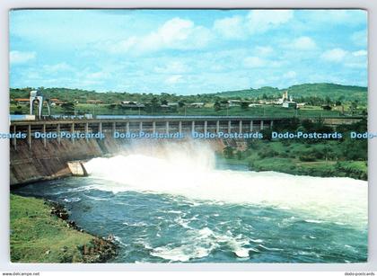 D335712 Uganda. Jinja. Glen Falls. Gudkas