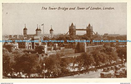 R000216 Tower Bridge and Tower of London London
