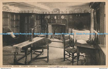 R031384 Charles Room Lygon Arms Broadway Russell Lygon