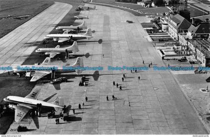 R145329 Melsbroek. Verkeersvloer Luchthaven Melsbroek. Lander and Laurrent