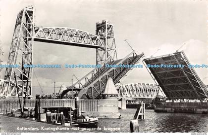 R305500 Rotterdam Koningshaven met geopende bruggen