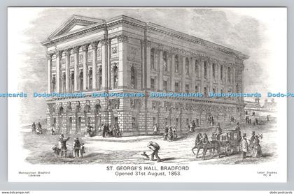 R811025 Bradford. St. George Hall. Metropolitan Bradford Libraries. Local Studie
