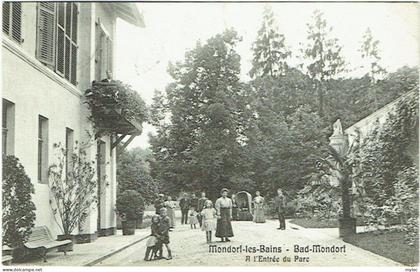 Bad-Mondorf. Mondorf-les-Bains. A l'Entrée du Parc.