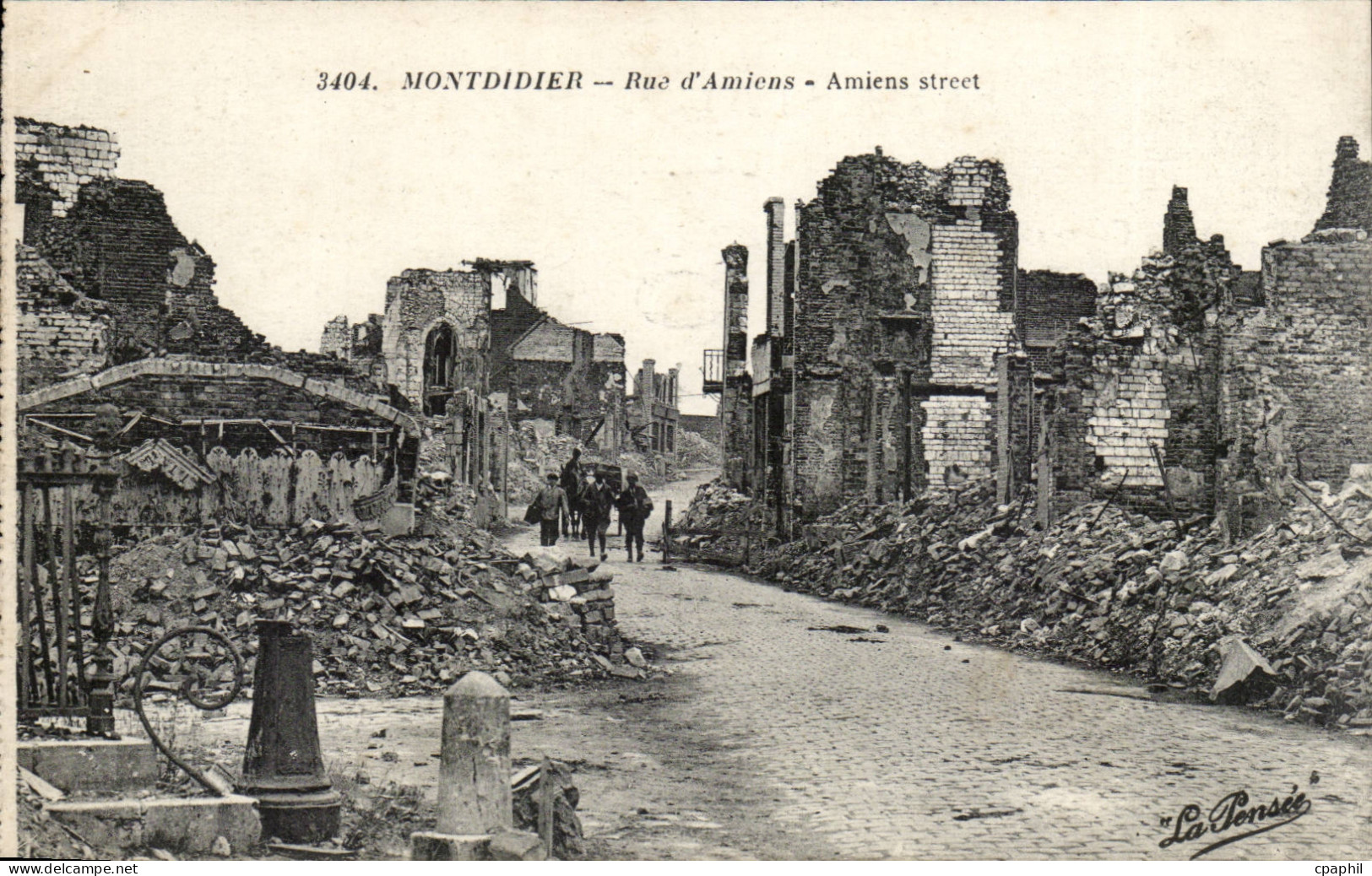 Montdidier cPA Rue d'Amiens