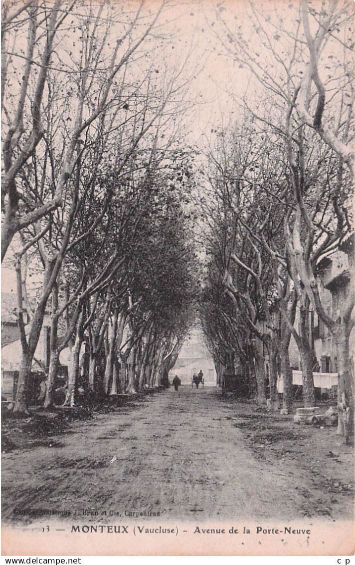 Monteux - Avenue Porte Neuve  -  CPA  °J