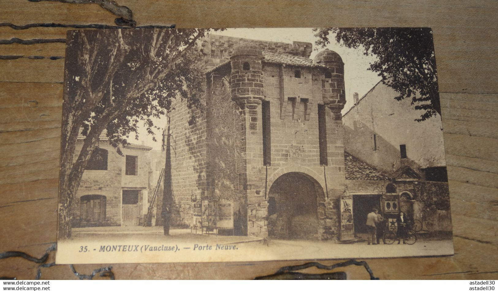 MONTEUX , porte neuve ........... BV-21034