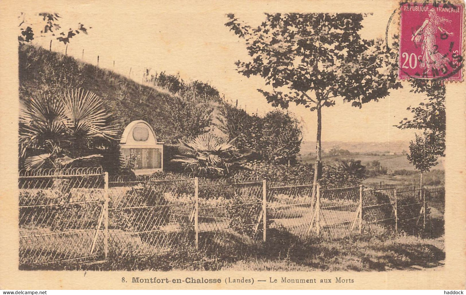 MONTFORT EN CHALOSSE - LE MONUMENT AUX MORTS