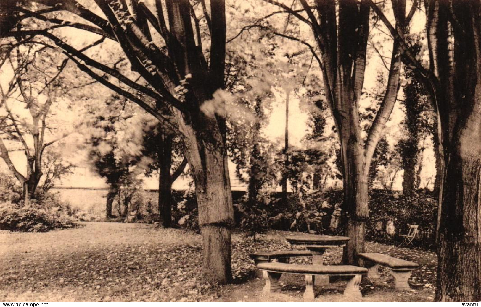 MONTIGNY LE TILLEUL / LE CHATEAU