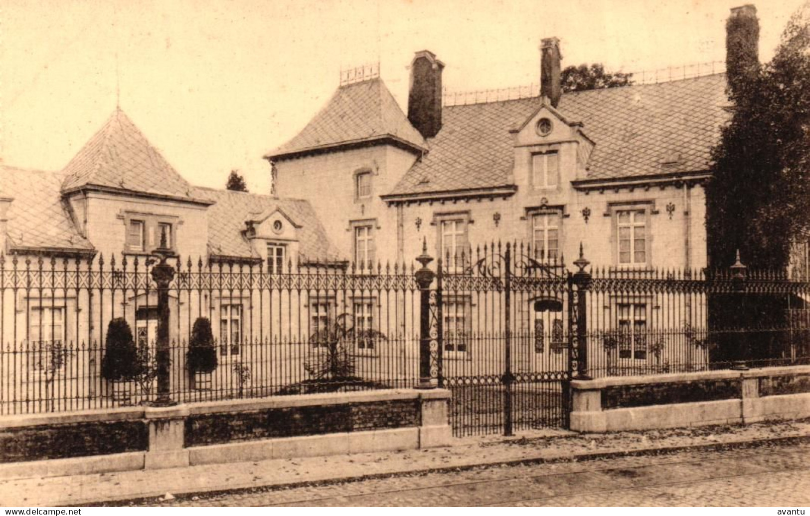 MONTIGNY LE TILLEUL / LE CHATEAU