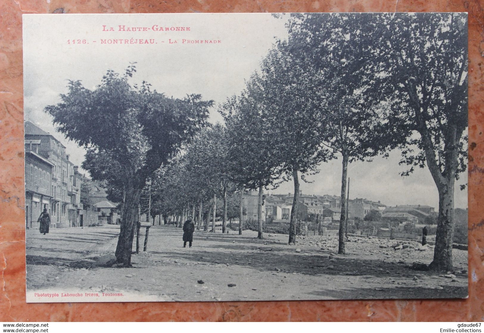 MONTREJEAU (31) - LA PROMENADE