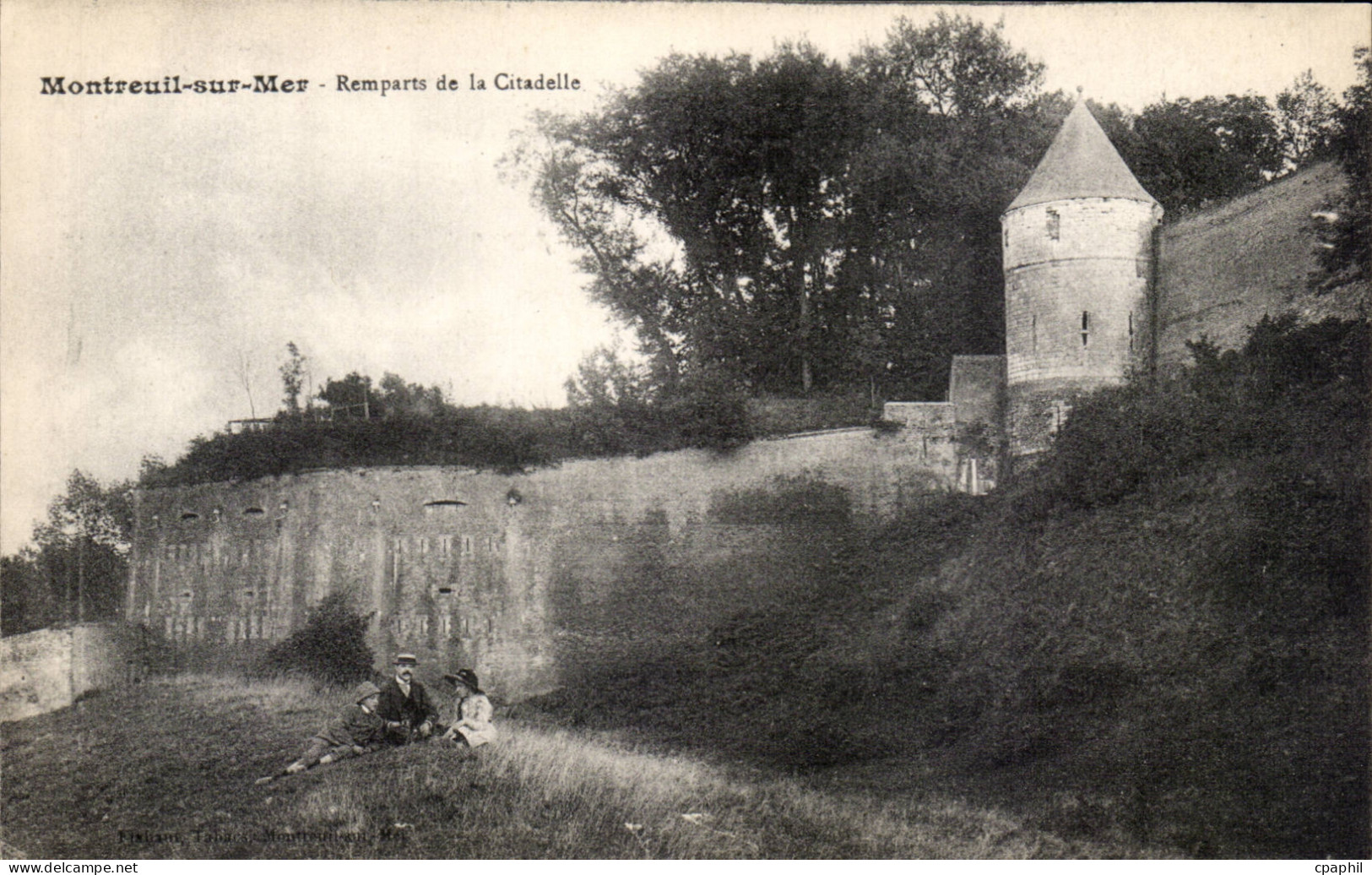 Montreuil sur Mer - Les Remparts de la Citadelle CPA