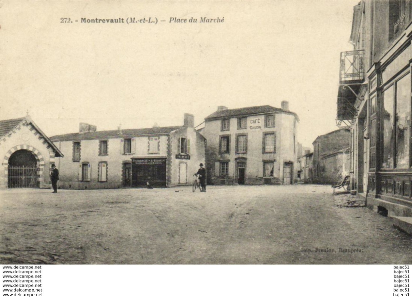 Montrevault