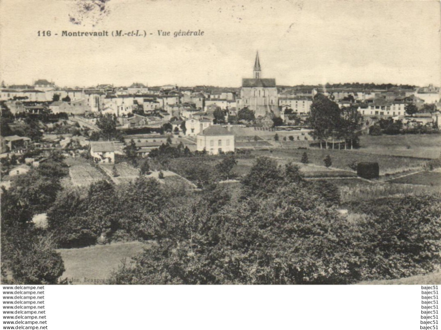Montrevault