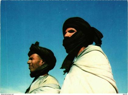 CPM MOROCCO Hommes bleus (881326)