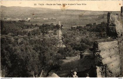 CPA MOROCCO TAZA - Route de TAZA, Ville Arabe a TAZA Ville (92532)