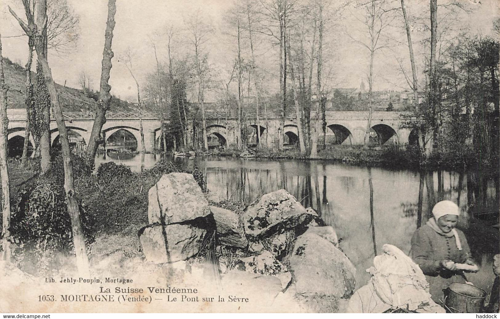 MORTAGNE : LE PONT SUR LA SEVRE
