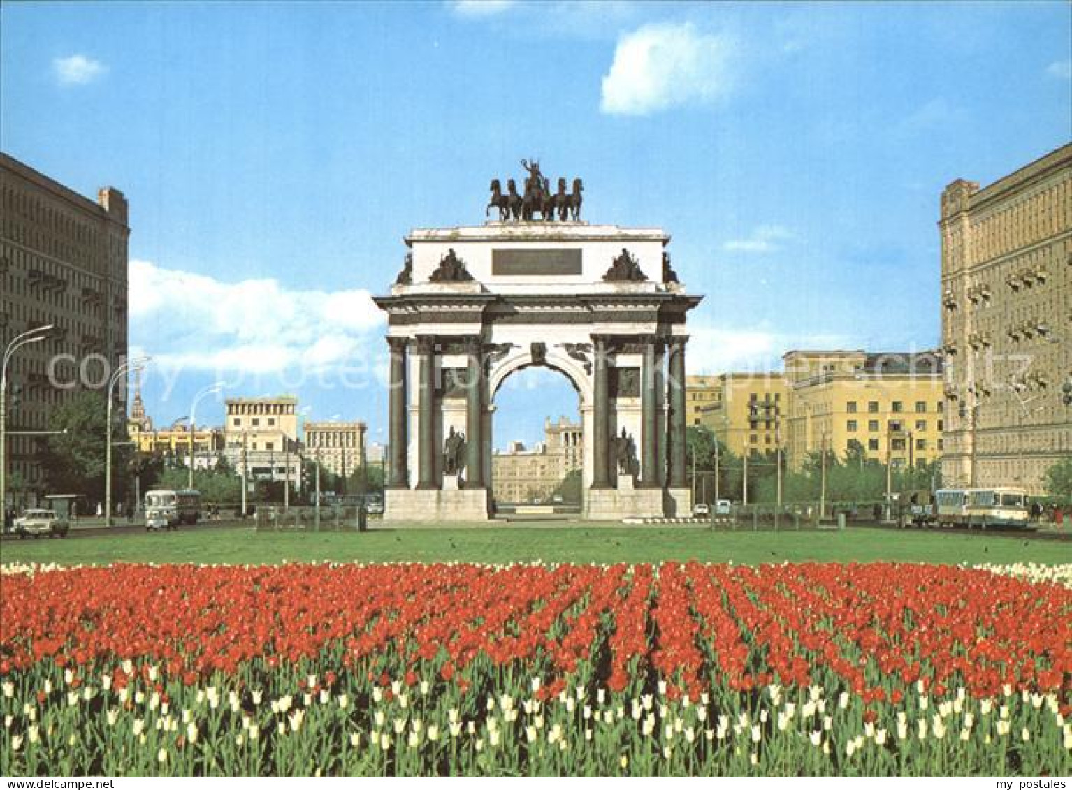 Moskau Moscou Triumphal Arch Triumphbogen Tulpenbeet
