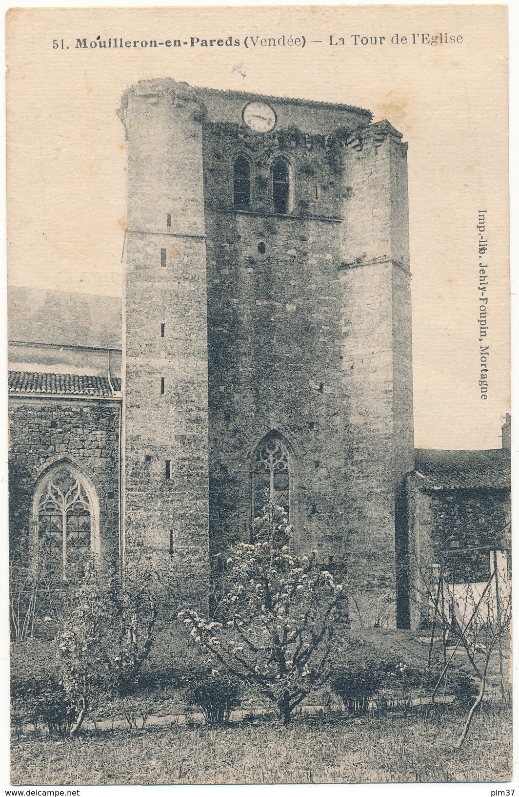 MOUILLERON EN PAREDS - La Tour de l'Eglise
