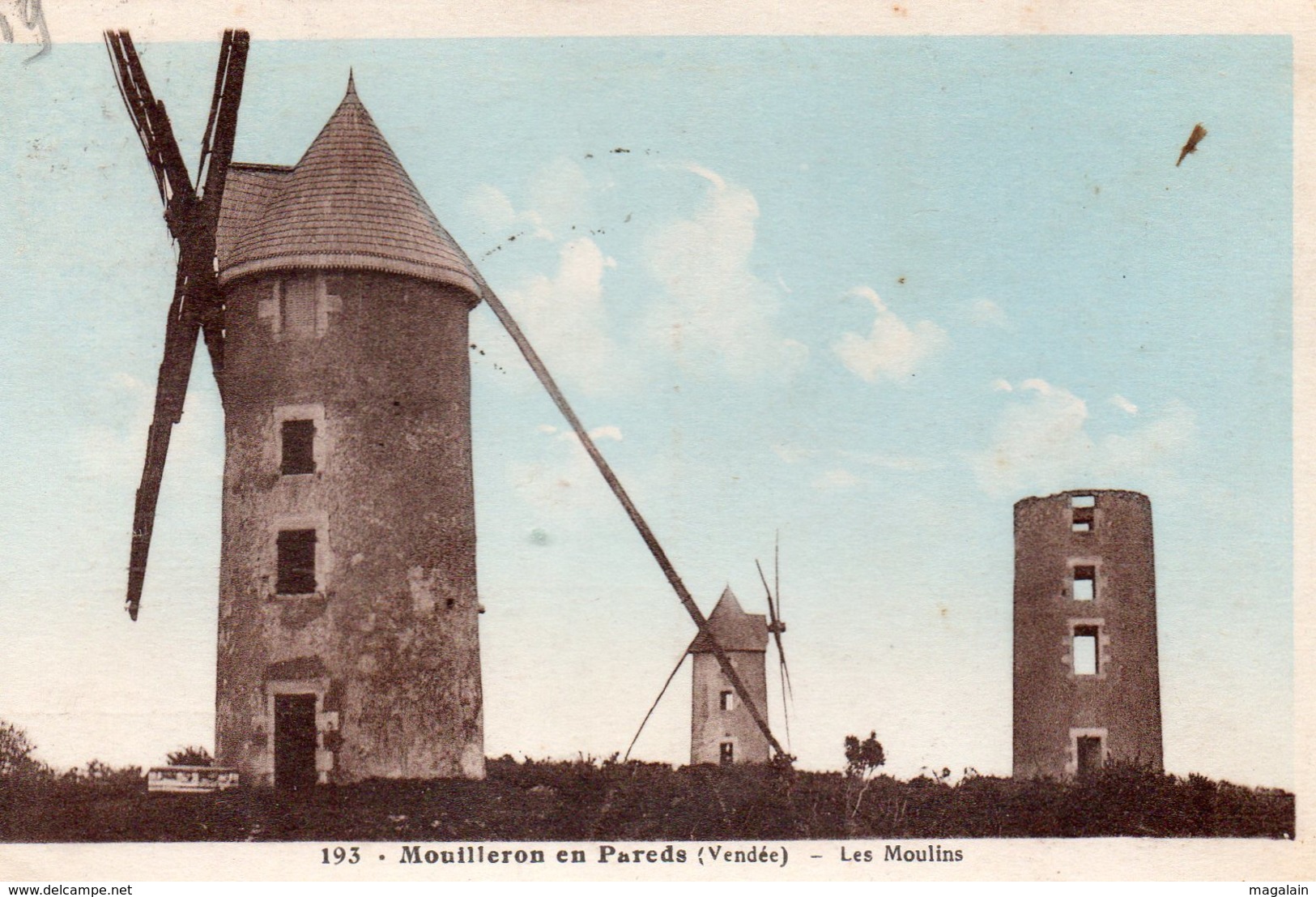Mouilleron en Pareds : les moulins