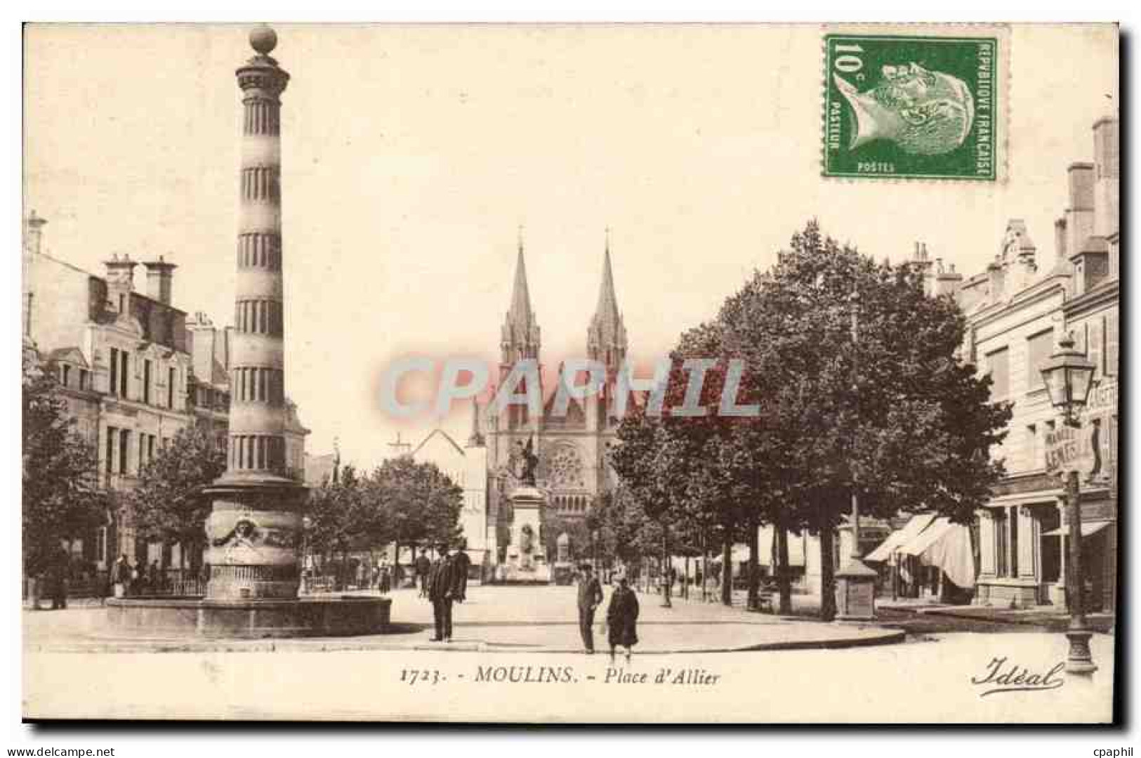Moulins CPA Place d'allier