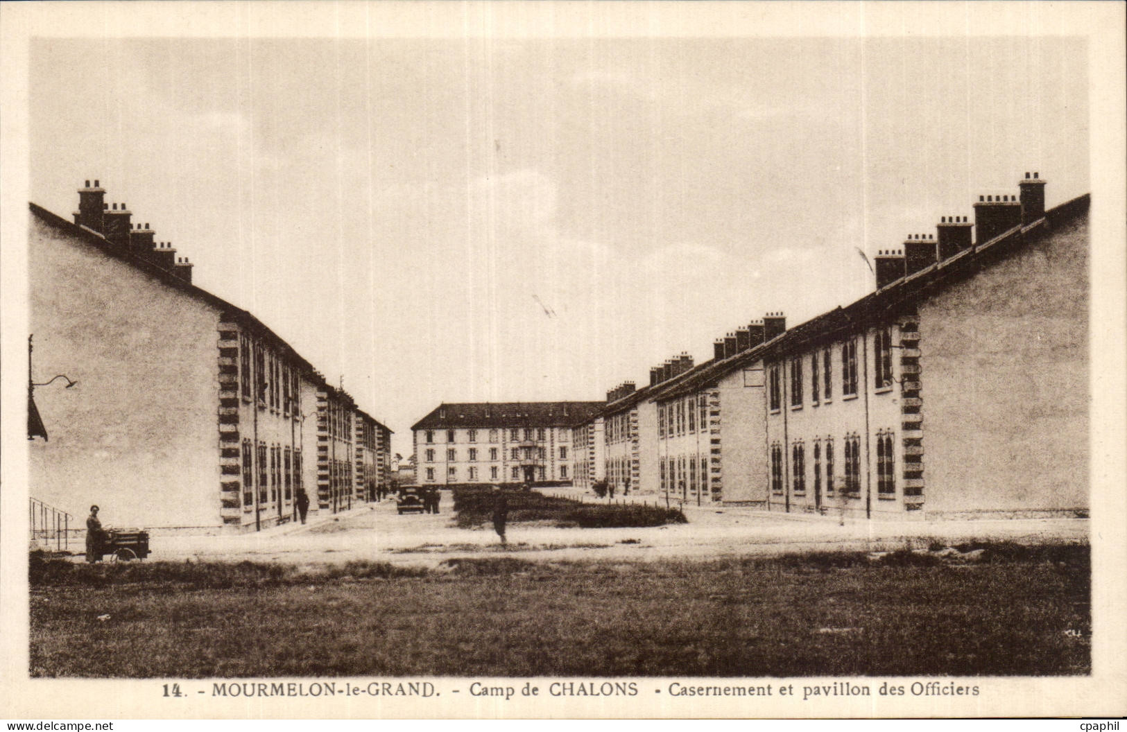 Mourmelon le Grand - Camp de Chalons - Militaria Casernement et Pavillon des Officiers - CPA