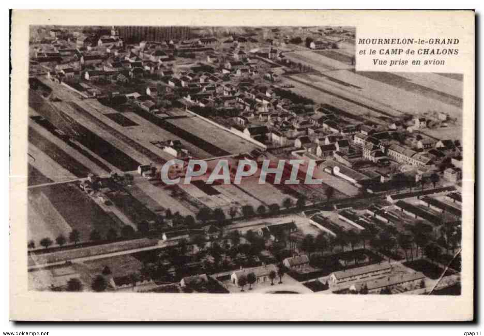 Mourmelon le Grand et le Camp de Chalons Vue prise en avion