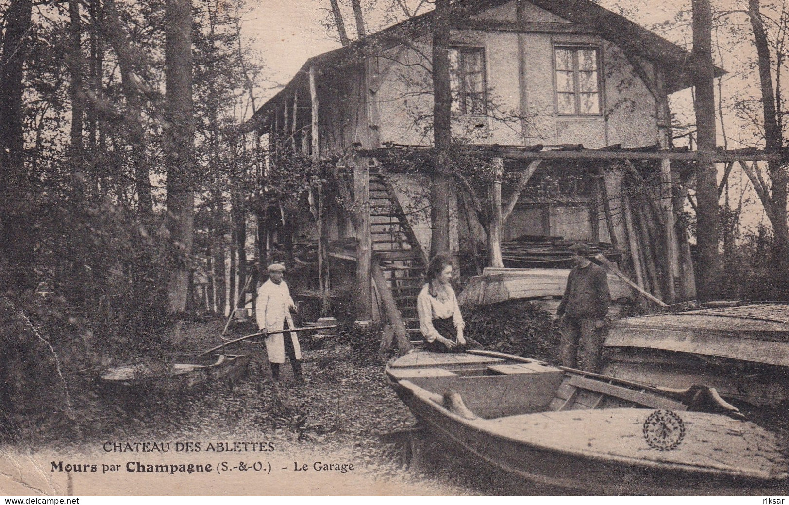 MOURS(GARAGE DES BATEAUX)