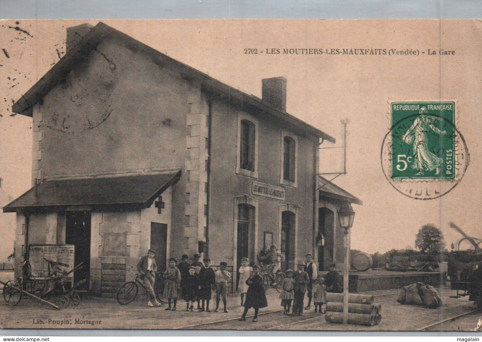 Moutiers les Mauxfaits : la gare