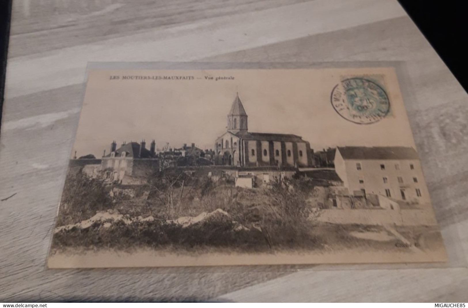 MOUTIERS -LES-MAUXFAITS   vue générale