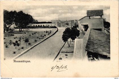 PC MOZAMBIQUE ZOO VINTAGE POSTCARD (b68933)