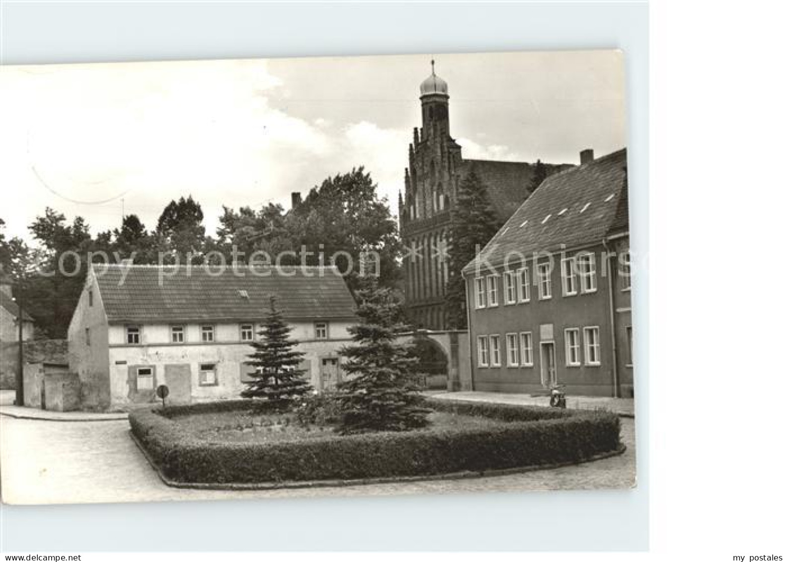 Muehlberg Elbe Thaelmannplatz