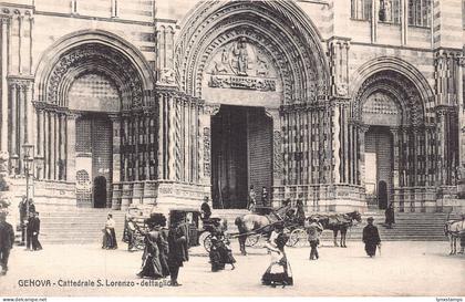 A017 Italy Genova Genoa Detail of S Lorenzo Cathedral carriage vintage postcard