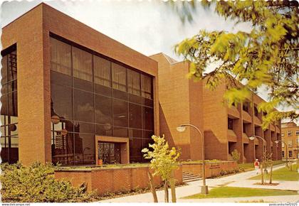 B52165 Syracuse University   usa