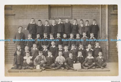 C032129 Newport Group of Children Pupils Hedley Jones Newport Arcade