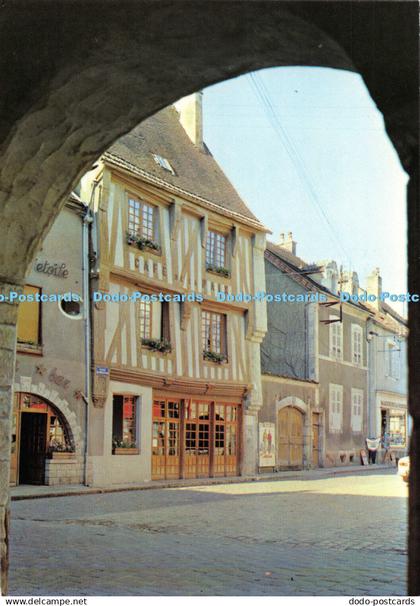 D029188 89 Noyers. Sur Serein. Yonne. Place de lHotel de Ville. Collectionnez le