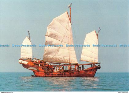 D111390 Exeter Maritime Museum. A Hong Kong Fishing Junk. Keying II. Beric Tempe
