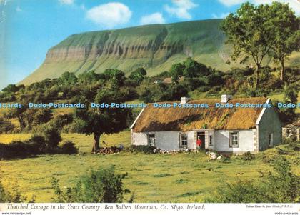 D226472 Ireland Co Sligo Ben Bulben Mountain Thatched Cottage in the Yeats Count