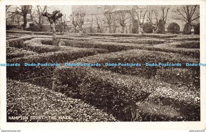 R601659 Hampton Court Maze