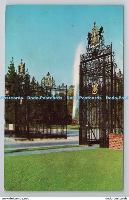 R803951 Glendale California Forest Lawn Memorial Park The Entrance Gates A Vista