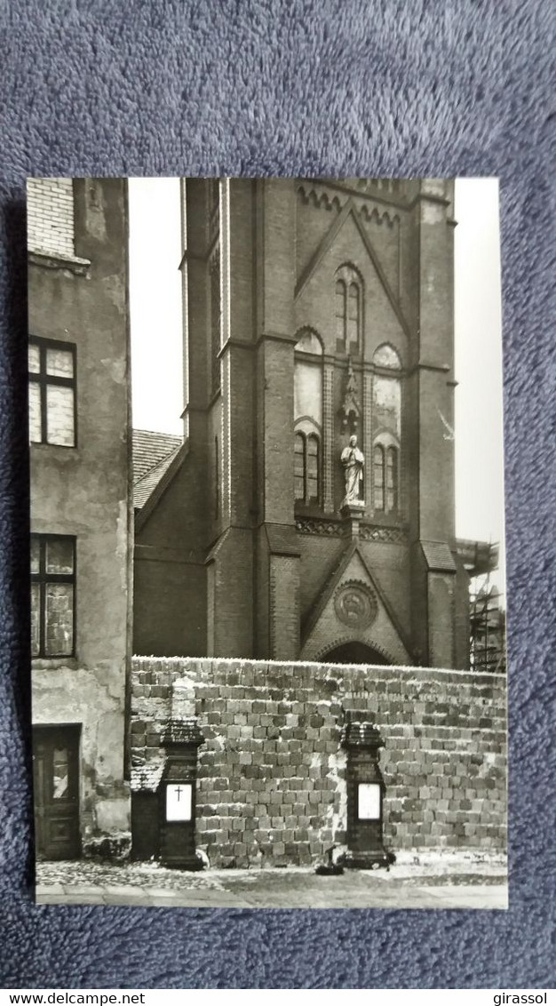 MUR DE BERLIN FENETRES RUE DE BERNAU AVEC L EGLISE DE LA RECONCILIATION FORMAT CP ANCIEN