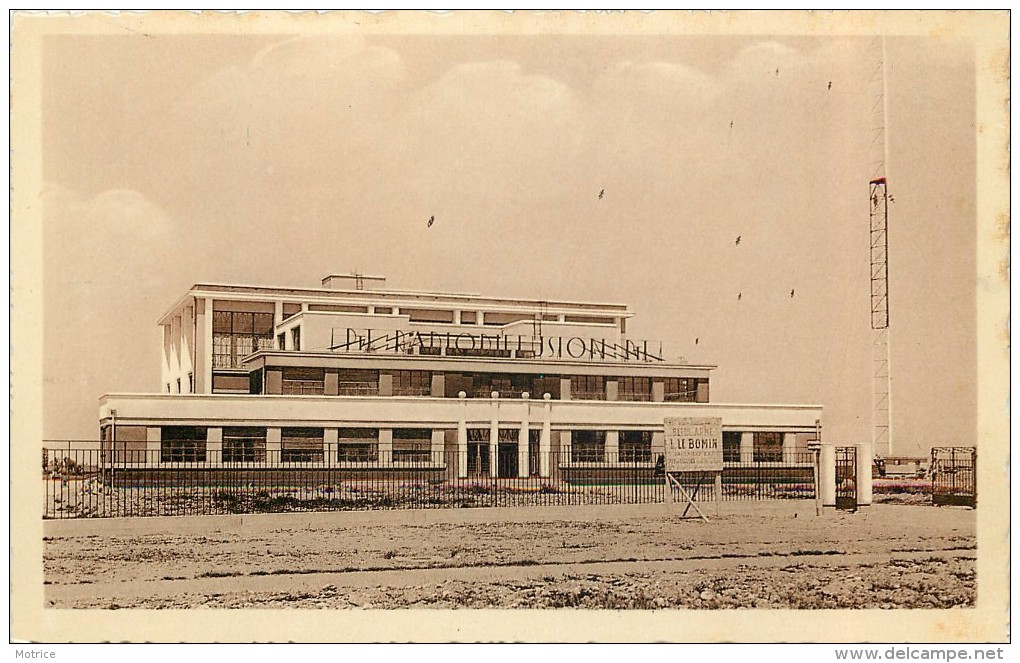 MURET - Le poste National de Radiodiffusion Toulouse-Muret-Pyrénées.